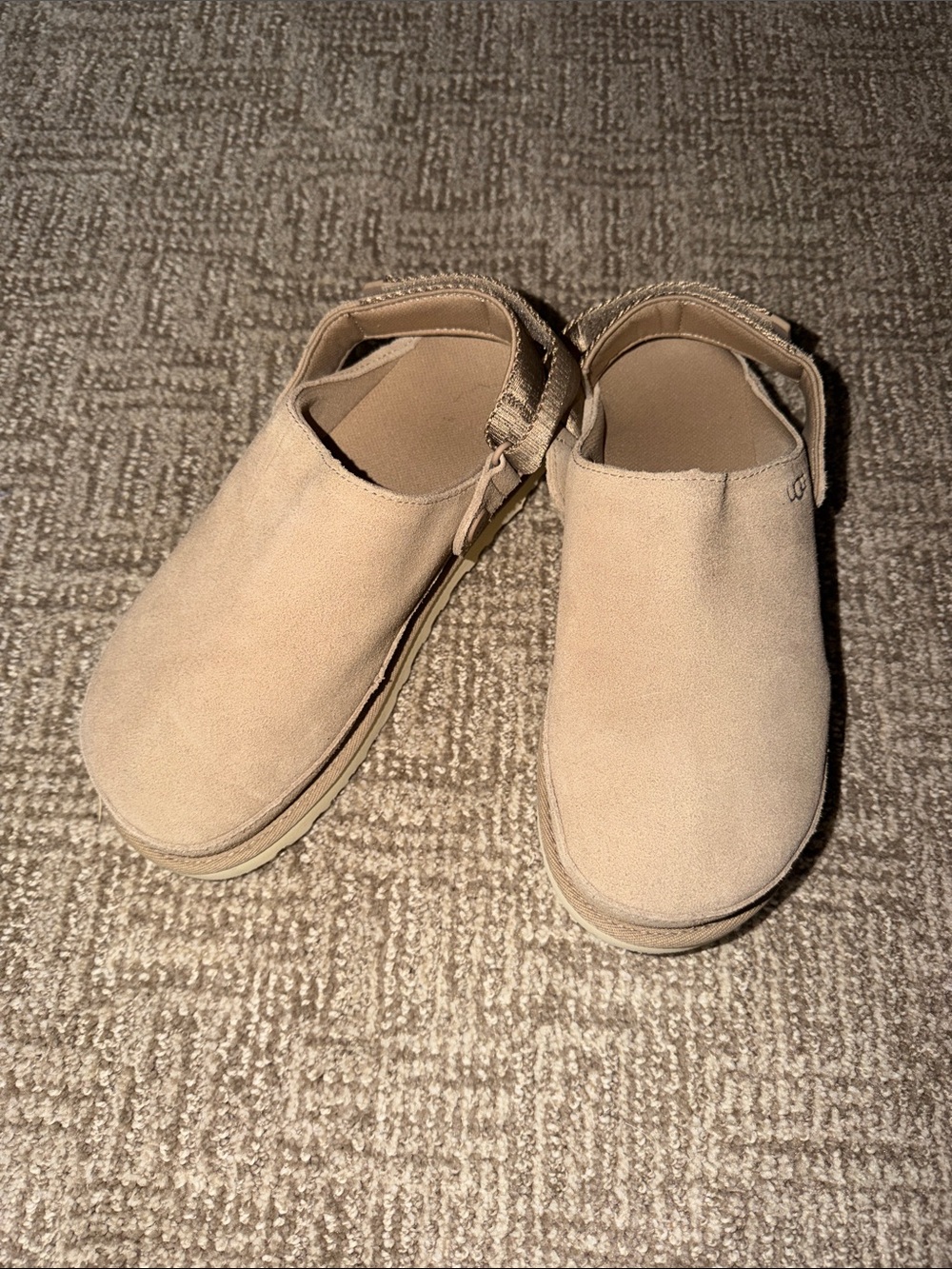 NWOT UGGS Clogs